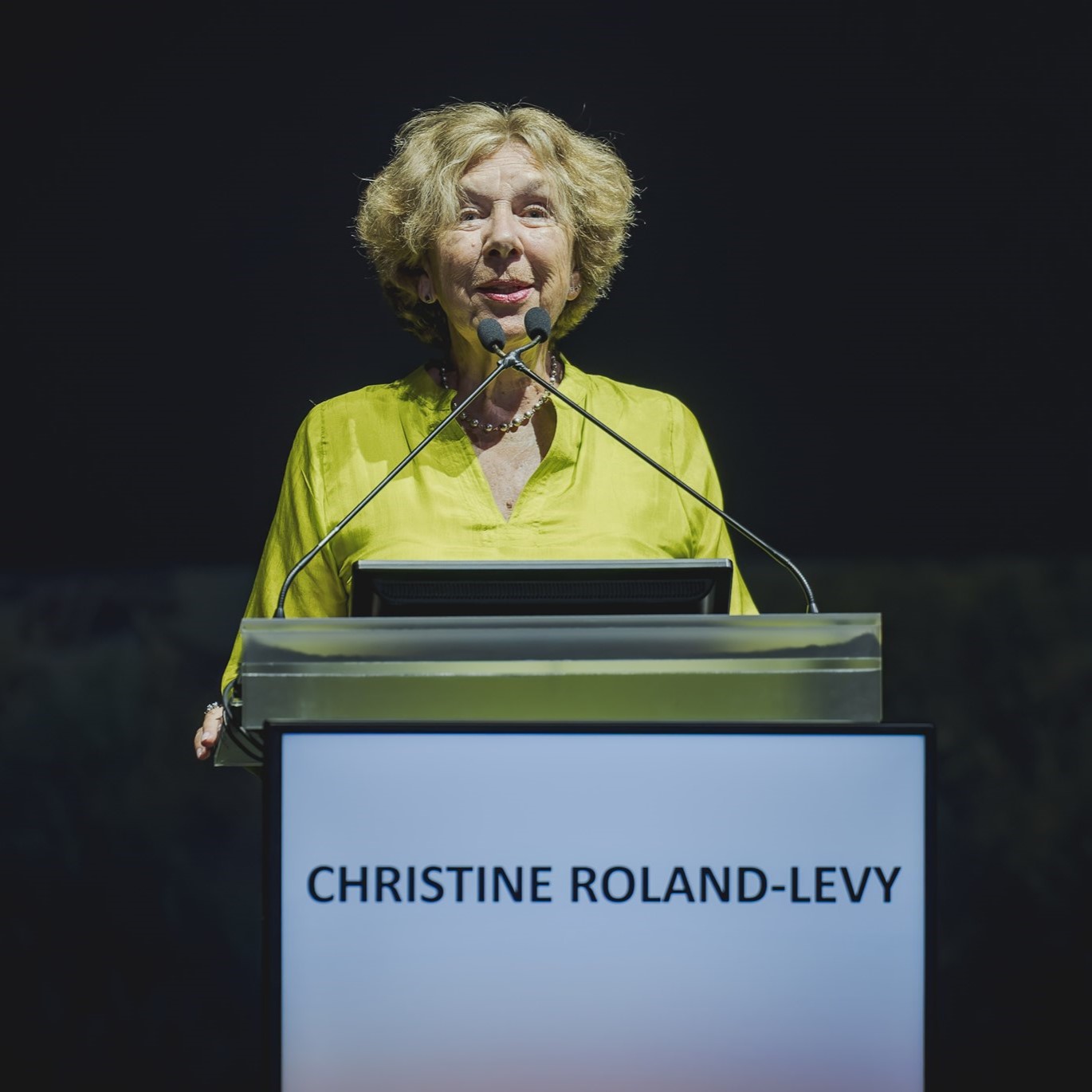Prof. Dr.		Christine		Roland-Levy